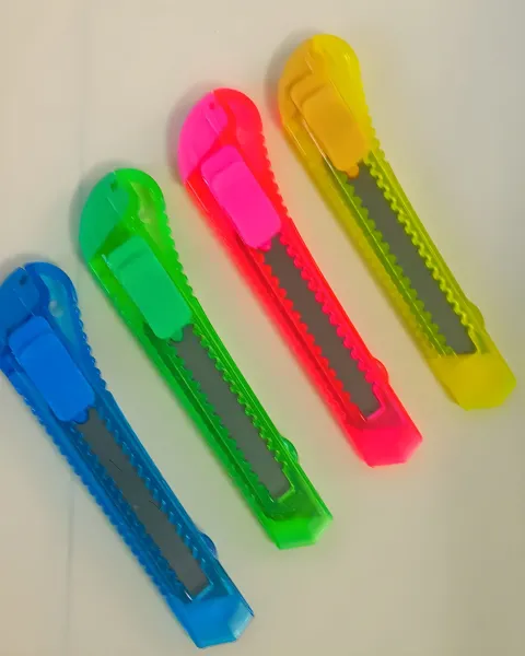 Anti cutter knife : 6 Pcs